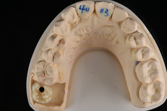 Material de imitação híbrida de zircônio dentário de qualidade profissional Superfície lisa ou rugosa