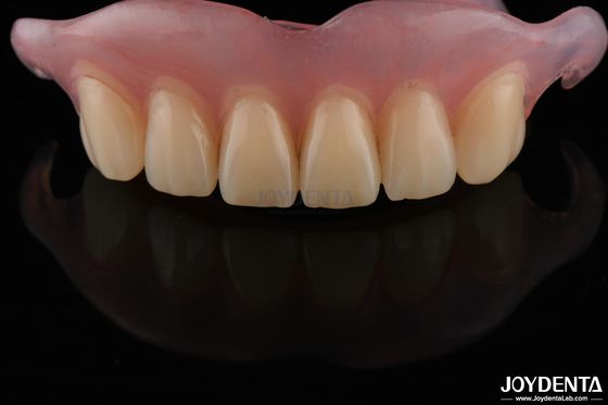 Dentária de aparência natural Dentadura completa Resistente a odores Ajustável para ajuste adequado