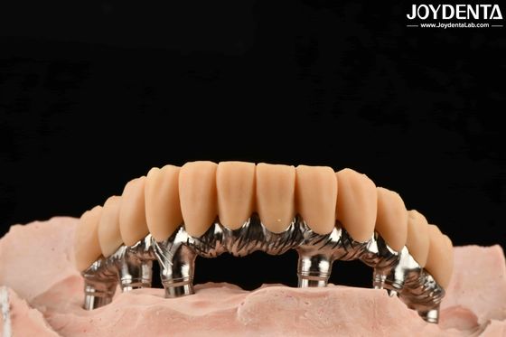 Dentes temporários de resina amarela Tratamento da superfície lisa Precisa e estável